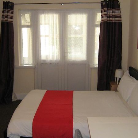 The Dream Resthouse Hotell London Exteriör bild